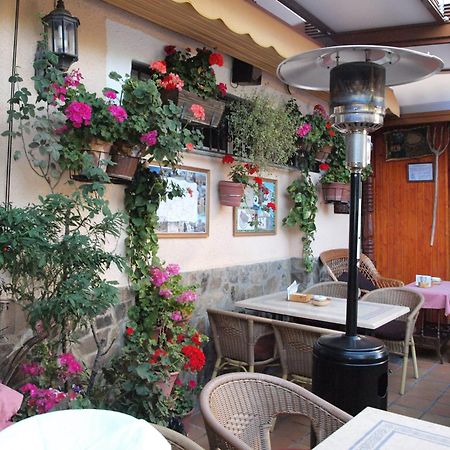 Hostal Restaurante La Muralla Canete (Cuenca) Exterior foto