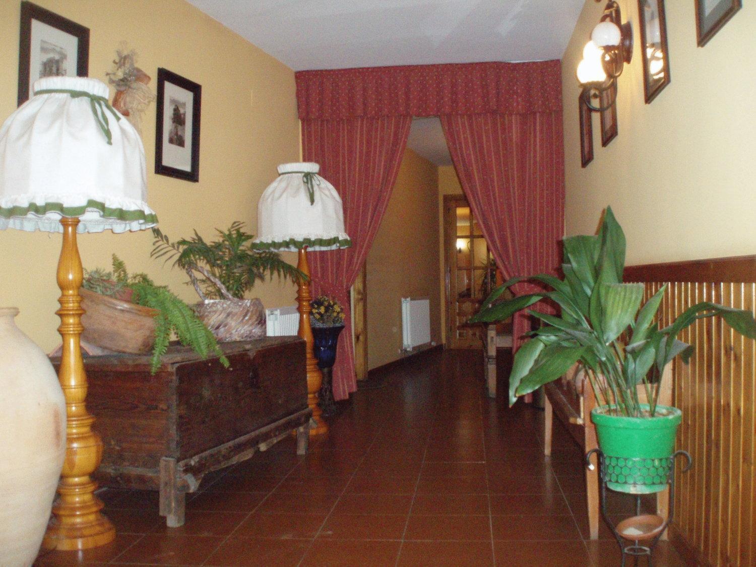 Hostal Restaurante La Muralla Canete (Cuenca) Exterior foto
