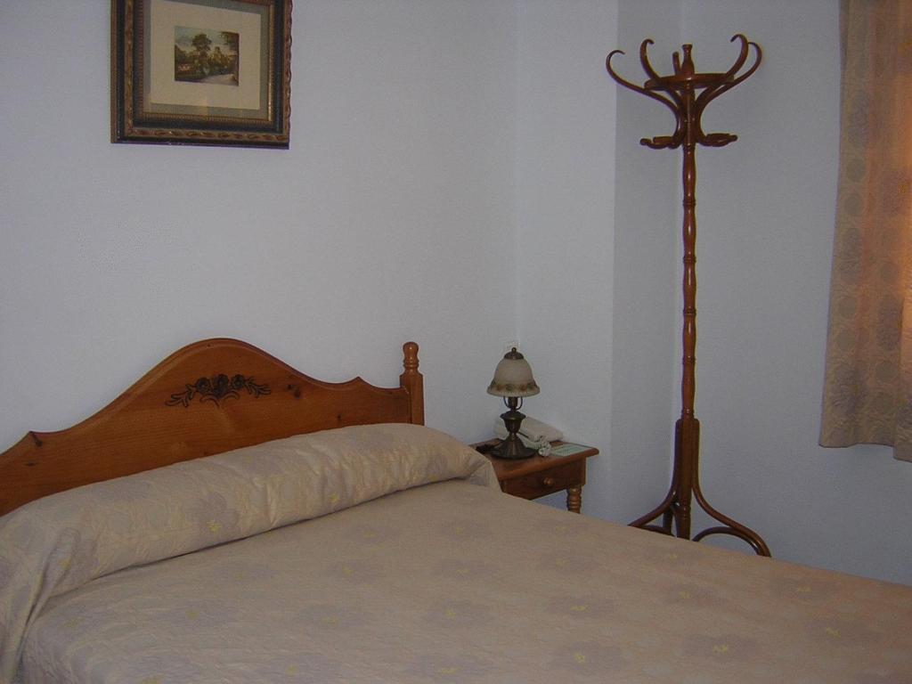 Hostal Restaurante La Muralla Canete (Cuenca) Quarto foto